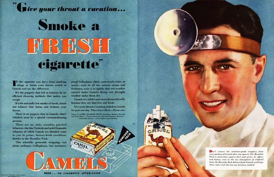 Anuncio antiguo de cigarrillos Camel con un médico como reclamo publicitario para ilustrar engaños históricos en temas de salud